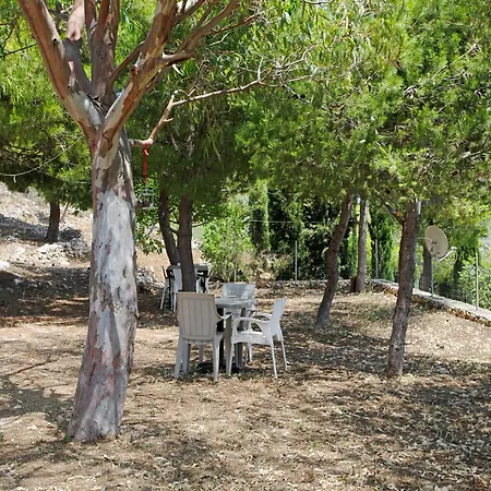 Lithahiro Stone House Vakantiehuis