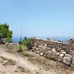 Ferienhaus Lithahiro Stone House *