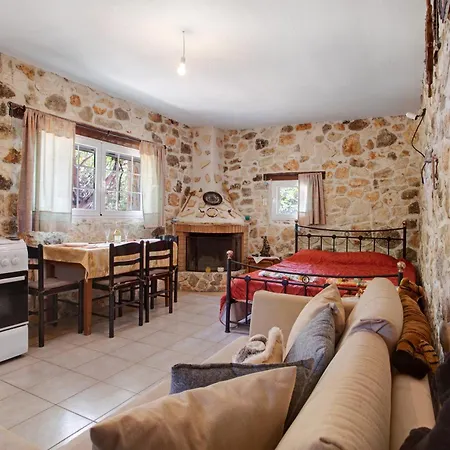 Lithahiro Stone House